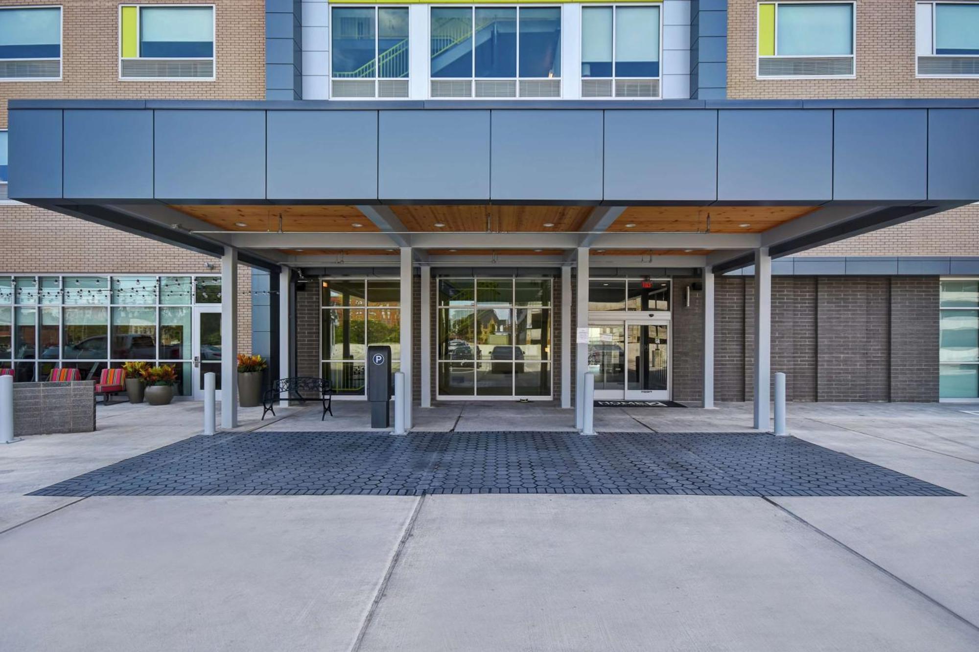 Home2 Suites By Hilton Columbus Downtown Exterior photo