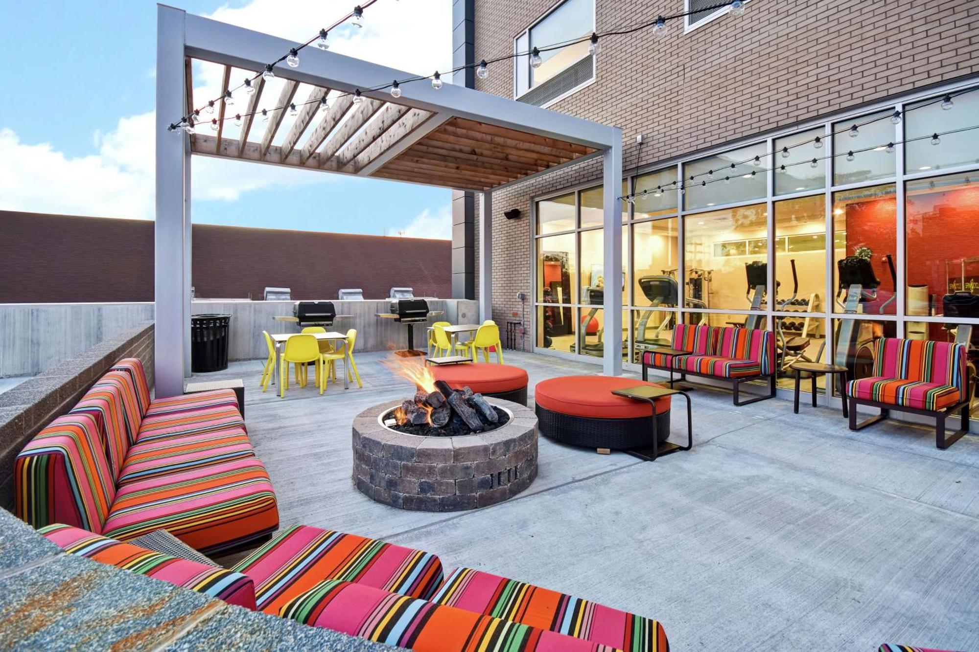 Home2 Suites By Hilton Columbus Downtown Exterior photo